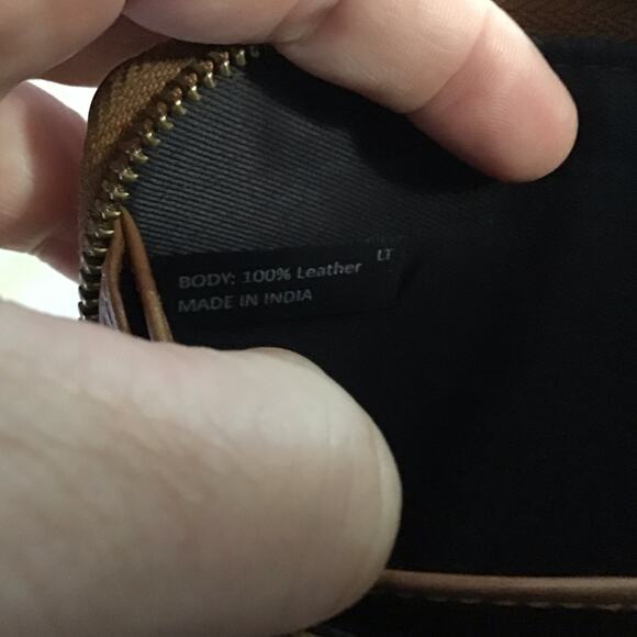 Margot NY Brown Leather Wristlet with lots of pockets
